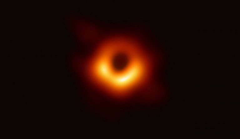 Včeraj se je pisala zgodovina, saj smo dobili prvo pravo sliko črne luknje