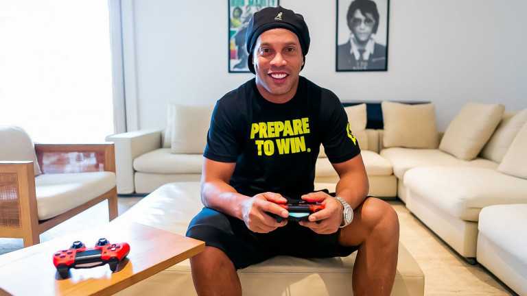 Ronaldinho gradi svojo e-šport ekipo