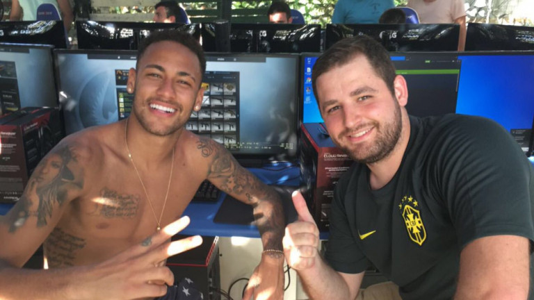 Neymar Jr očitno obvlada Counter-Strike: Global Offensive