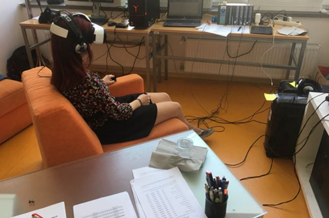Fakulteta za elektrotehniko v Ljubljani potrebuje prostovoljce za študijo virtualne resničnosti