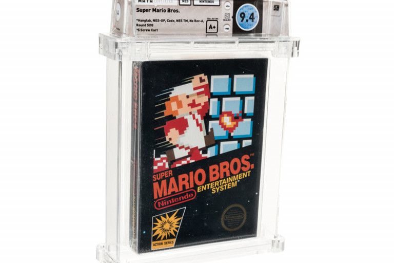 Izjemno redka kopija igre Super Mario Bros. podrla rekord za najdražjo prodano igro v zgodovini