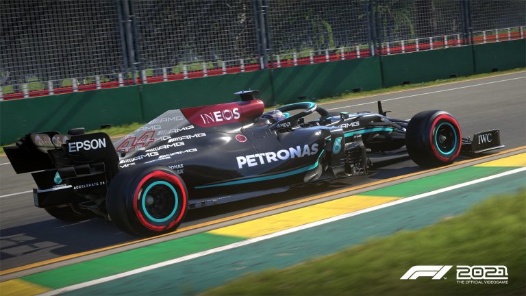 Dirkačina F1 2021 v zadnjem napovedniku pred izidom prikazala čudovito grafično podobo
