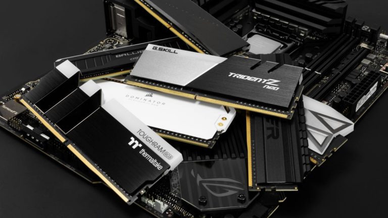 Je 8 GB pomnilnika v 2021 še dovolj za igranje iger?