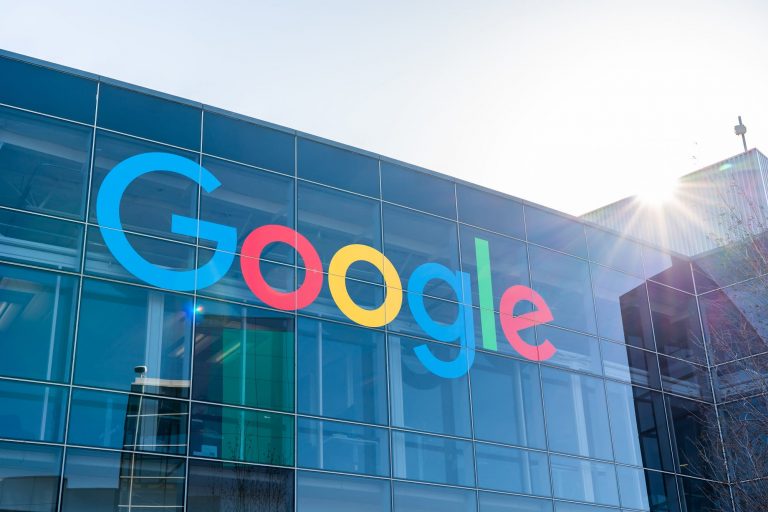 Google bo preprosto odpustil vse delavce, ki se ne želijo cepiti