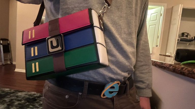 WinRAR-ju se lahko oddolžite za leta brezplačne uporabe in to z nakupom uradne torbice